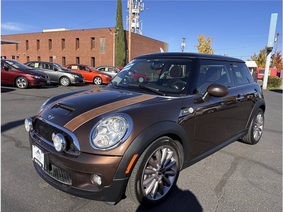 Used 2010 MINI Cooper S FWD image 1
