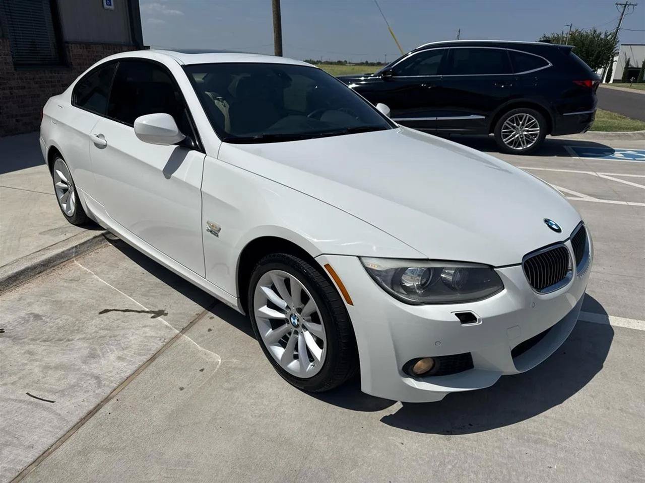 Used 2013 BMW 328i xDrive Coupe AWD/4WD image 6