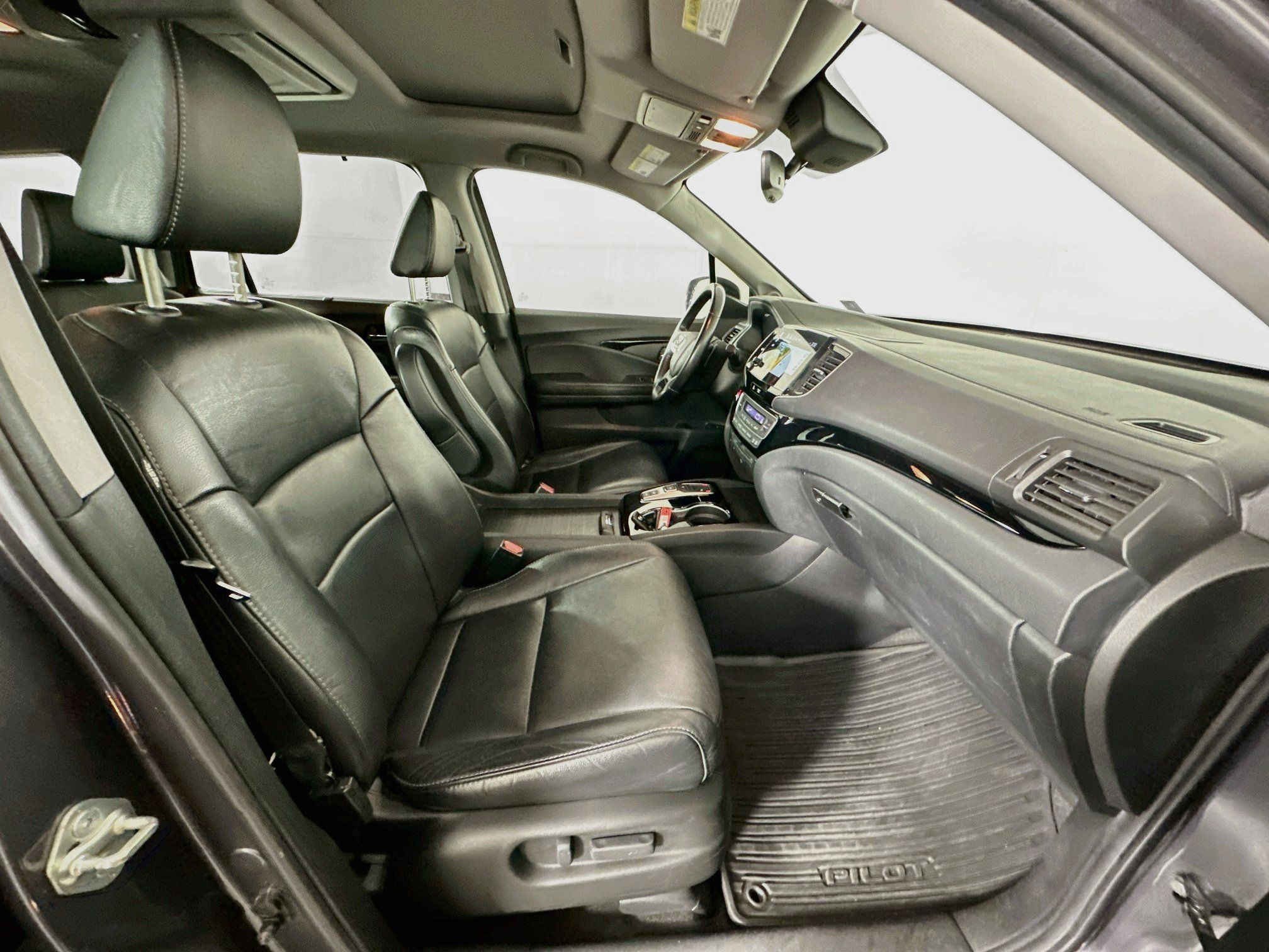 Used 2019 Honda Pilot Touring image 33