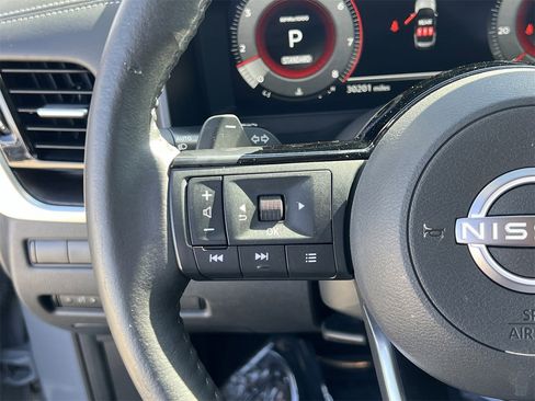 Certified 2023 Nissan Rogue Platinum w/ Platinum Premium Package image 10