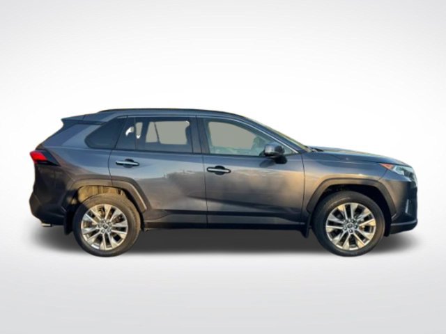 Used 2019 Toyota RAV4 Limited w/ Cold Weather Package FWD image 2