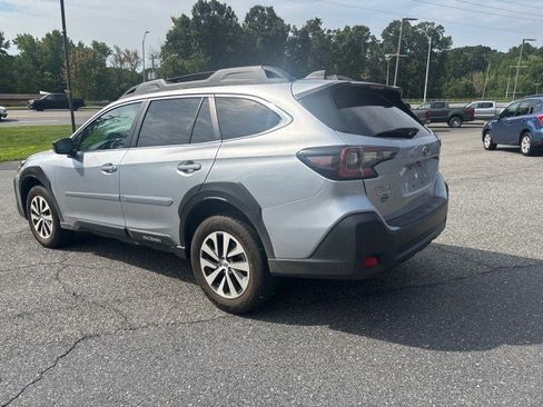 Certified 2025 Subaru Outback Premium AWD/4WD image 4