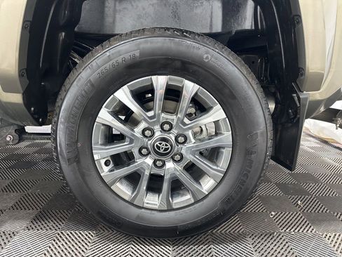 Used 2024 Toyota Tacoma Limited w/ Limited Package (LT) image 33