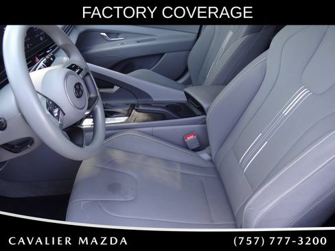 Used 2023 Hyundai Elantra SEL FWD image 6