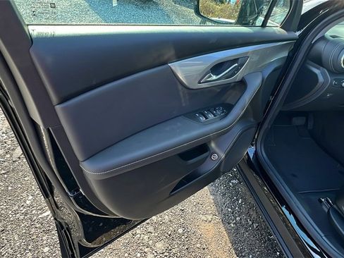 New 2026 Chevrolet Blazer LT image 11