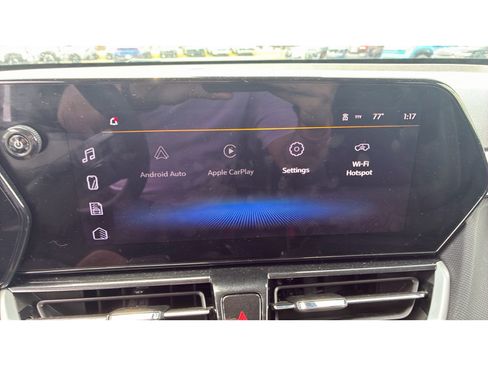 Used 2025 Chevrolet TrailBlazer LT FWD image 14
