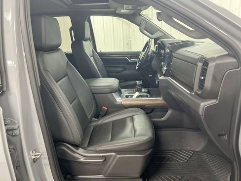 Used 2024 Chevrolet Silverado 1500 LT Trail Boss w/ Convenience Package II AWD/4WD image 23