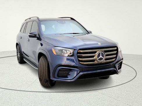 New 2026 Mercedes-Benz GLS 450 4MATIC image 4