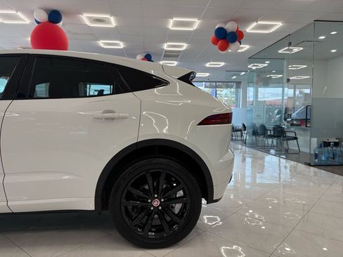 Used 2020 Jaguar E-PACE R-Dynamic HSE image 7