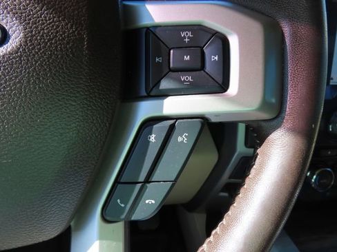 Used 2018 Ford F150 Lariat image 25