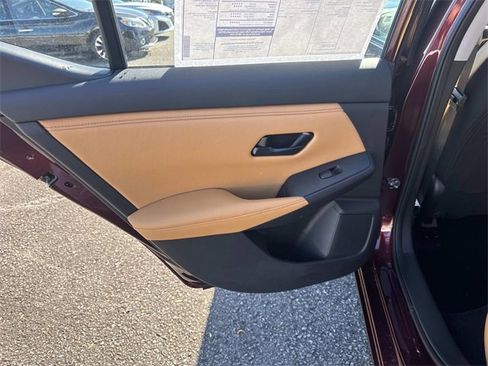 New 2025 Nissan Sentra SV w/ SV Premium Package image 12