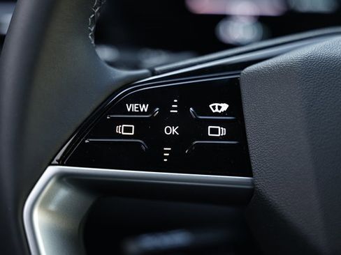 New 2025 Audi Q5 Premium Plus image 33