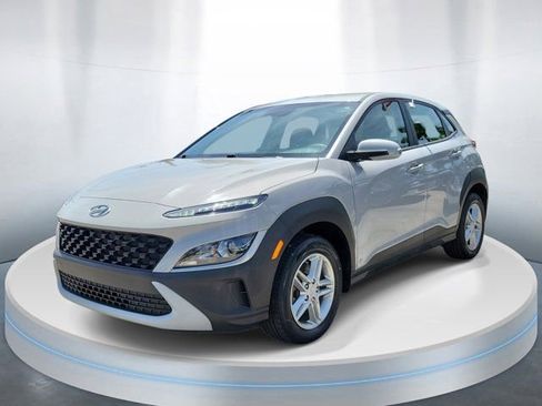 Used 2023 Hyundai Kona SE w/ Cargo Package AWD/4WD image 2
