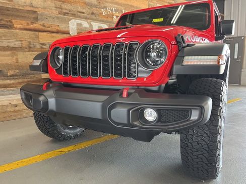 New 2026 Jeep Wrangler Unlimited Rubicon AWD/4WD image 9