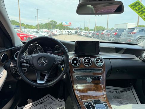 Used 2016 Mercedes-Benz C 300 4MATIC Sedan image 18