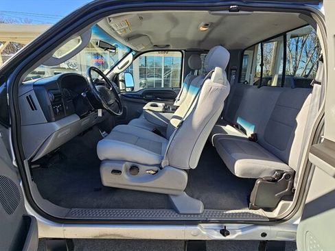 Used 2005 Ford F250 XLT image 7