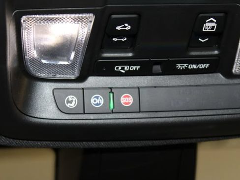 Certified 2025 Cadillac XT5 Premium Luxury w/ Technology Package AWD/4WD image 36