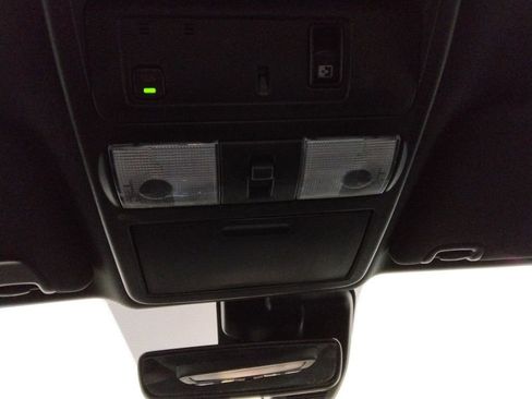 Used 2023 Nissan Titan PRO-4X w/ Pro-4x Convenience Package image 27