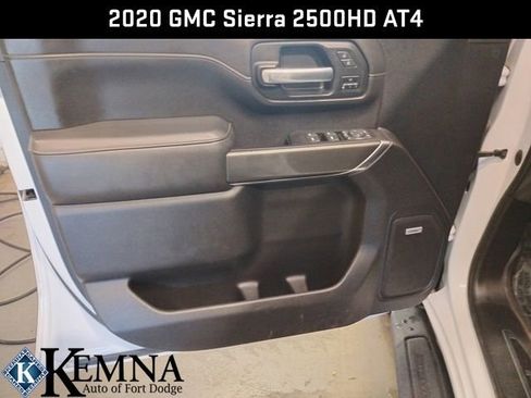 Used 2020 GMC Sierra 2500 AT4 w/ AT4 Preferred Package image 12