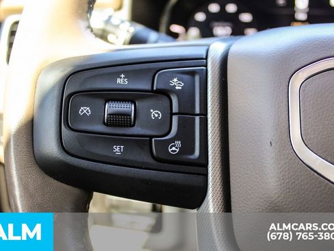 Used 2022 GMC Yukon XL Denali w/ Denali Premium Package image 27