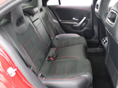 Used 2023 Mercedes-Benz CLA 250 4MATIC image 45