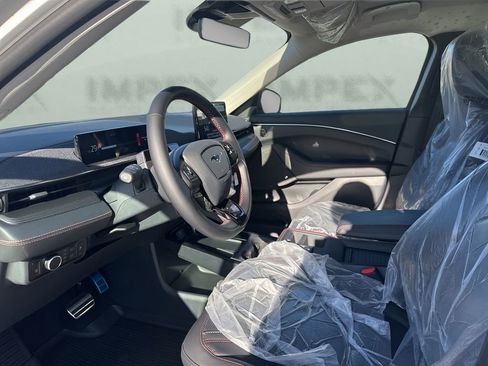 Used 2025 Ford Mustang Mach-E Premium w/ Sport Appearance Package image 9