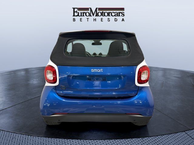 Used 2018 smart fortwo electric drive RWD image 4