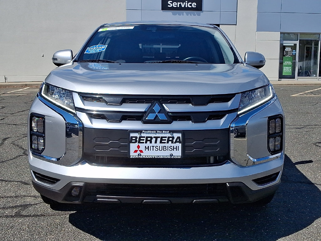 Used 2024 Mitsubishi Outlander Sport ES AWD/4WD image 2