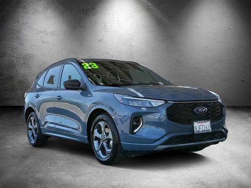 Used 2023 Ford Escape ST-Line w/ Equipment Group 301A FWD image 2
