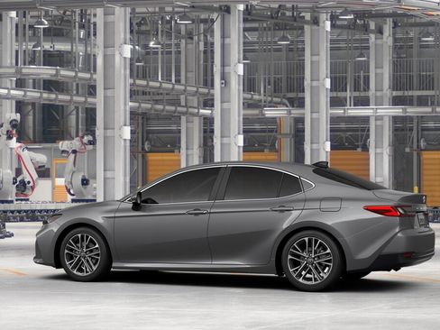 New 2026 Toyota Camry XLE FWD image 5