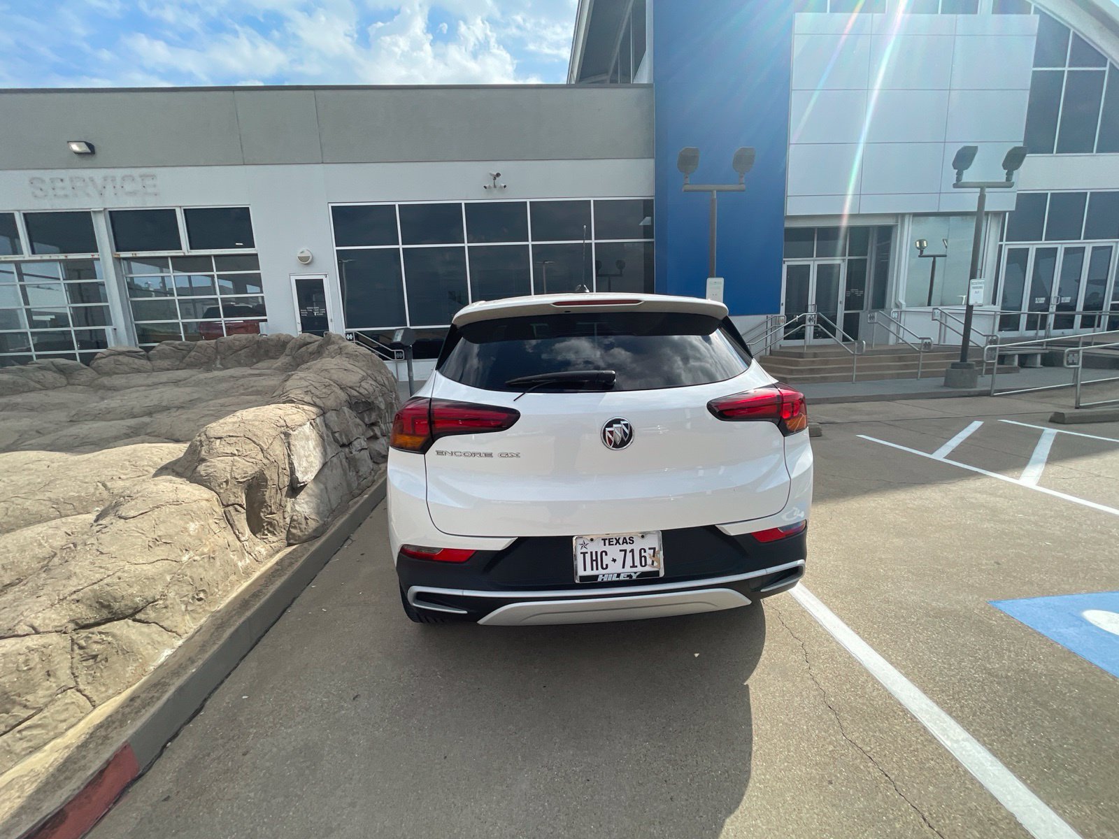 Used 2023 Buick Encore GX Preferred w/ Cold Weather Comfort Package FWD image 9