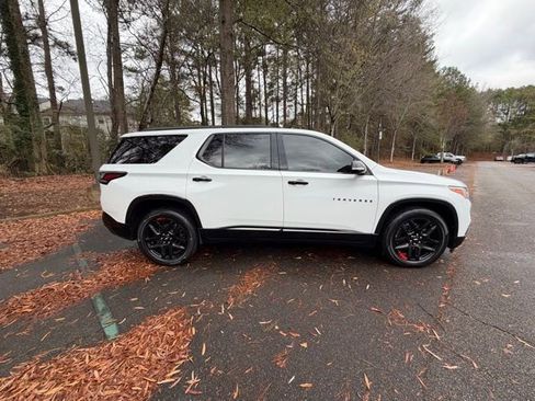 Used 2020 Chevrolet Traverse Premier w/ Redline Edition image 18
