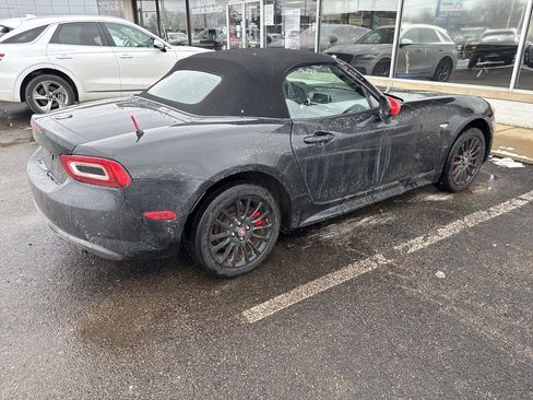 Used 2018 FIAT 124 Spider Classica image 7