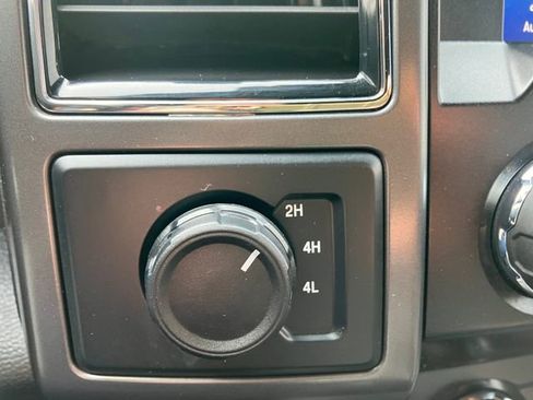 Used 2020 Ford F150 XLT w/ Equipment Group 302A Luxury image 9