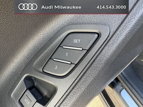 Used 2023 Audi Q3 2.0T Premium Plus w/ Premium Plus Package AWD/4WD image 6