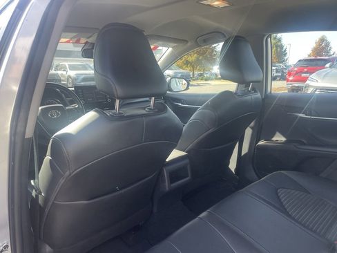 Used 2021 Toyota Camry SE image 24