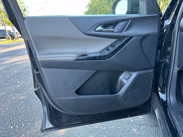 Used 2025 Chevrolet Equinox LT w/ Convenience Package II FWD image 15
