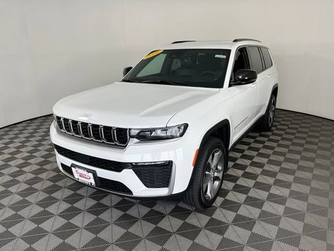 Used 2026 Jeep Grand Cherokee L Limited w/ MOPAR Finishing Package AWD/4WD image 3