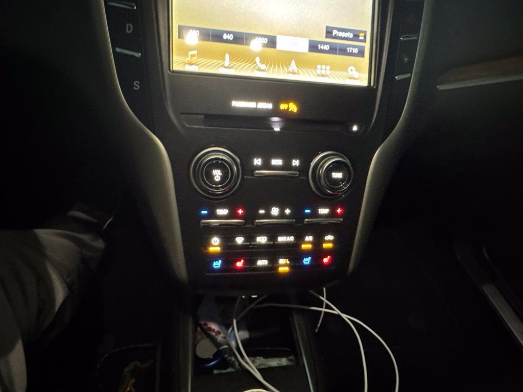 Used 2019 Lincoln MKC Reserve w/ MKC Technology Package FWD image 29