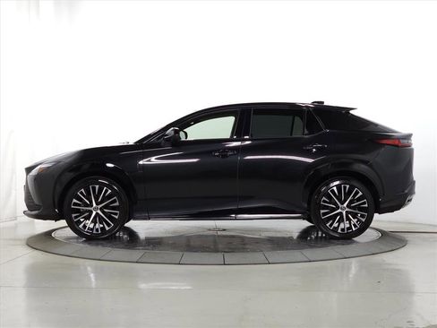 Used 2023 Lexus RZ 450e Premium w/ Technology Package image 5