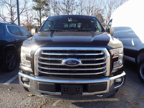 Used 2015 Ford F150 XLT w/ Equipment Group 302A Luxury image 2