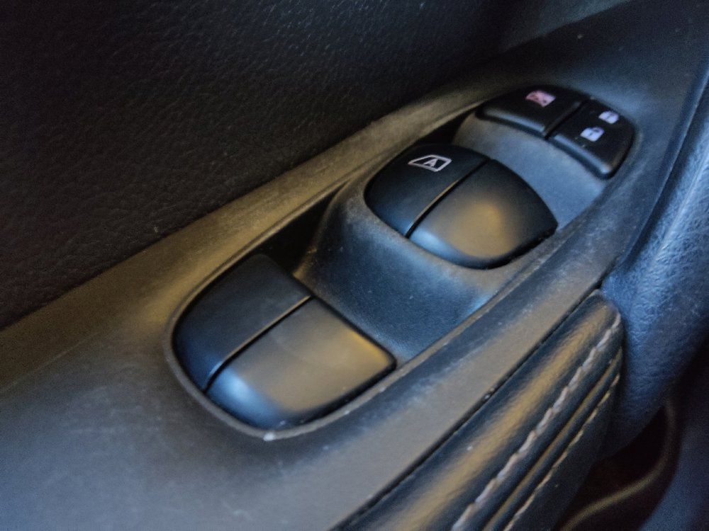 Used 2021 Nissan Rogue Sport S FWD image 27