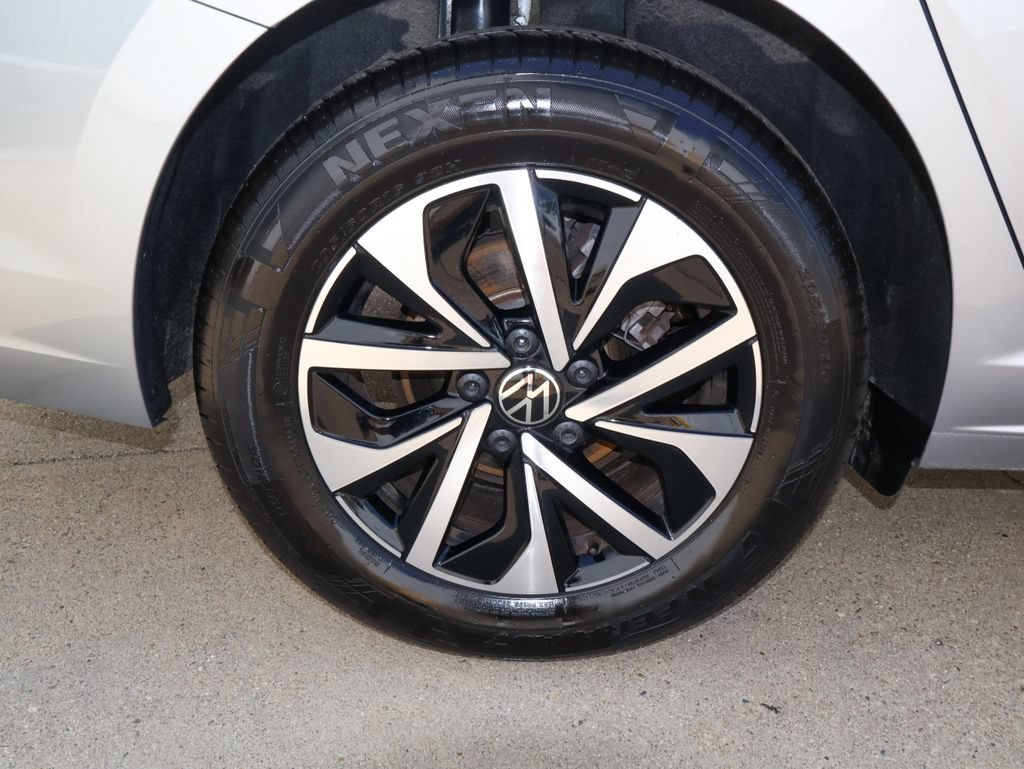 Certified 2026 Volkswagen Jetta S FWD image 9