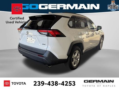 Used 2021 Toyota RAV4 XLE w/ Convenience Package FWD image 7