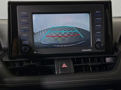 Used 2021 Toyota RAV4 XLE w/ Convenience Package FWD image 25