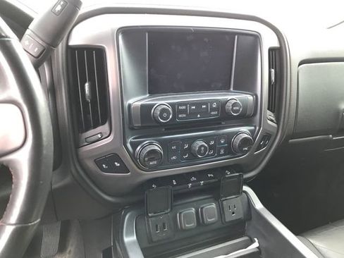 Used 2017 GMC Sierra 2500 SLT w/ All Terrain X HD Package image 8