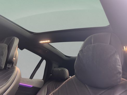 Certified 2023 Mercedes-Benz EQS 580 4MATIC SUV image 43