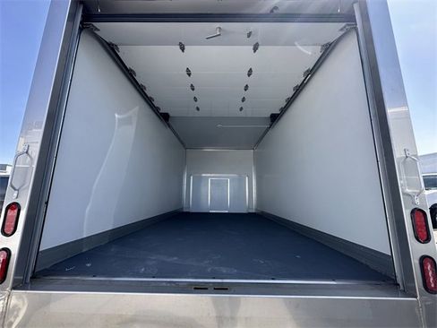 New 2024 Ford E-450 and Econoline 450 Super Duty w/ Power Windows & Locks Group image 25