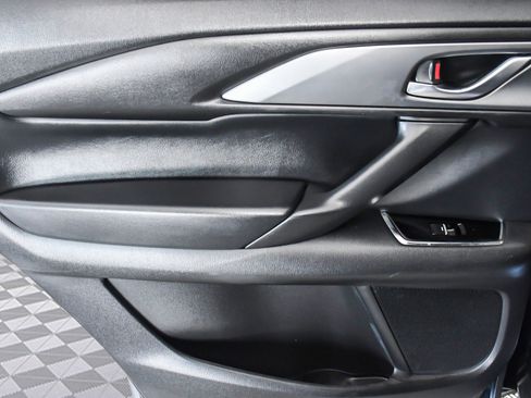 Used 2023 MAZDA CX-9 Touring image 24