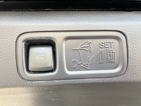 Used 2023 Ford Expedition Max Limited image 71